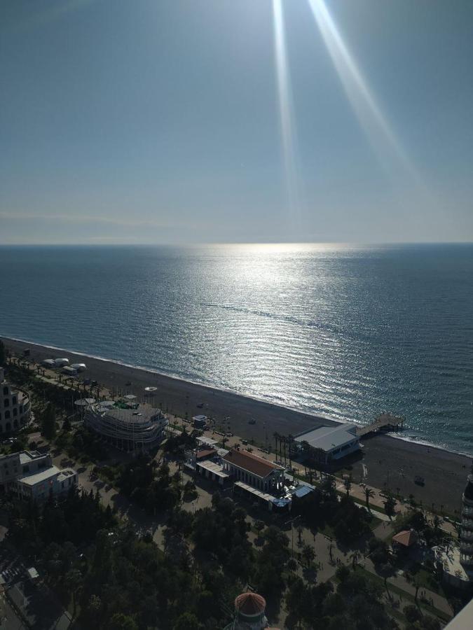 Black Sea Batumi Hotel Orbi City Exteriör bild