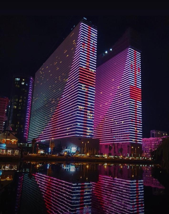 Black Sea Batumi Hotel Orbi City Exteriör bild