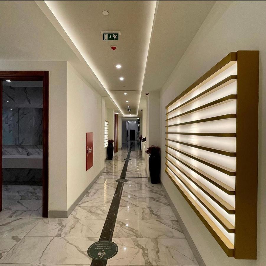Black Sea Batumi Hotel Orbi City Exteriör bild
